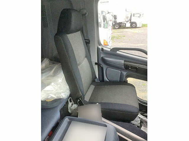 日野プロフィアアルミウイング大型（10t）[写真21]