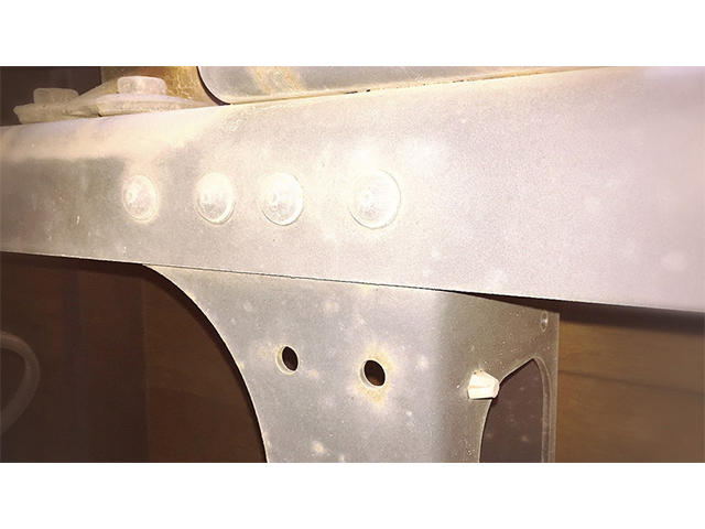 いすゞフォワードアルミブロック中型（4t）[写真09]