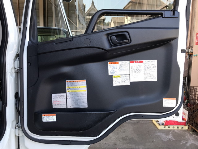 三菱ふそうファイターダンプ増トン（6t・8t）[写真30]