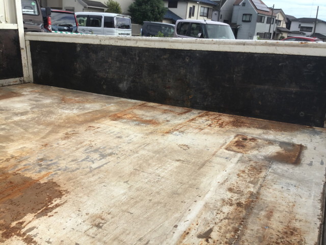 いすゞエルフダブルキャブ（Wキャブ）小型（2t・3t）[写真08]