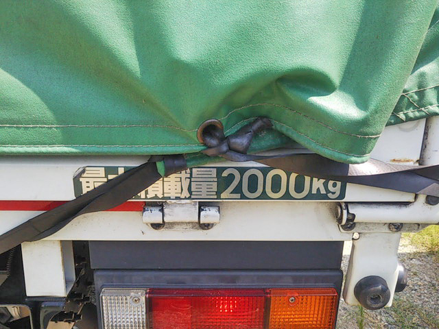 三菱ふそうキャンター平ボディ小型（2t・3t）[写真05]