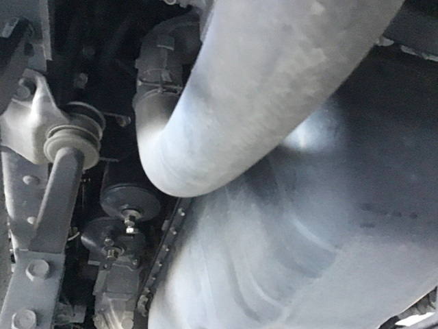 いすゞギガアルミウイング大型（10t）[写真15]