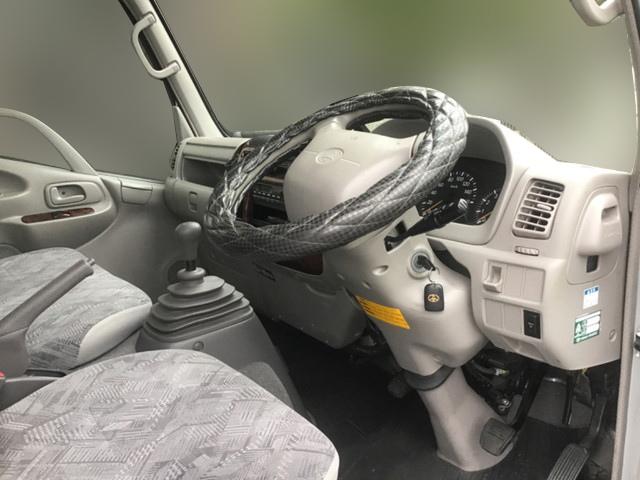 トヨタダイナ平ボディ小型（2t・3t）[写真23]