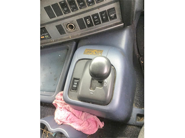 日野プロフィアアルミウイング大型（10t）[写真34]