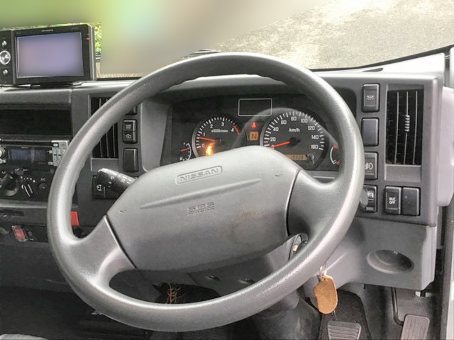 日産アトラスアルミバン小型（2t・3t）[写真28]