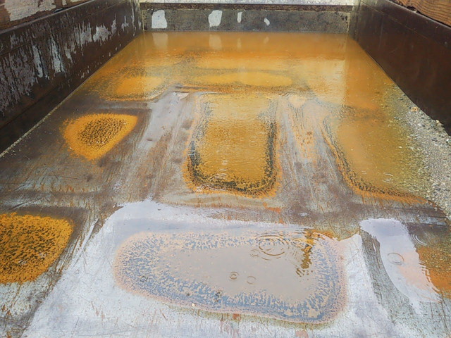 三菱ふそうキャンターダンプ小型（2t・3t）[写真12]