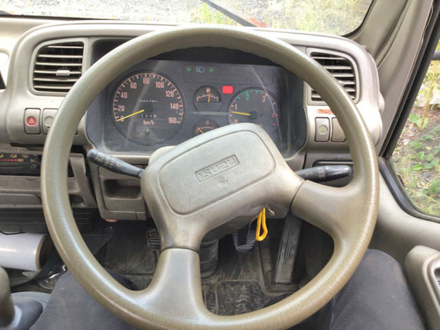 いすゞエルフ平ボディ小型（2t・3t）[写真27]