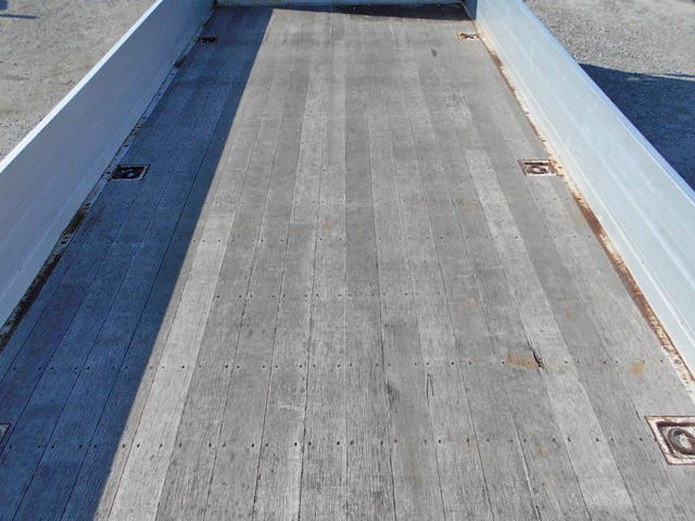 UDトラックスコンドルアルミブロック増トン（6t・8t）[写真12]