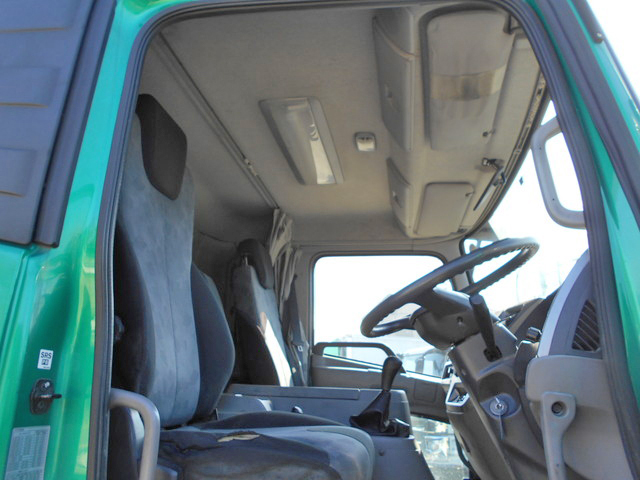 UDトラックスコンドルアルミブロック増トン（6t・8t）[写真14]