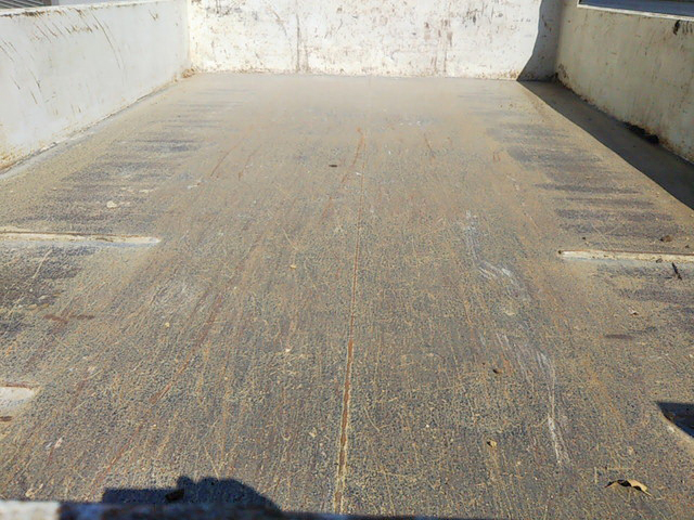 三菱ふそうファイターローダーダンプ増トン（6t・8t）[写真09]