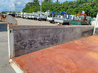 三菱ふそうキャンター平ボディ小型（2t・3t）[写真13]