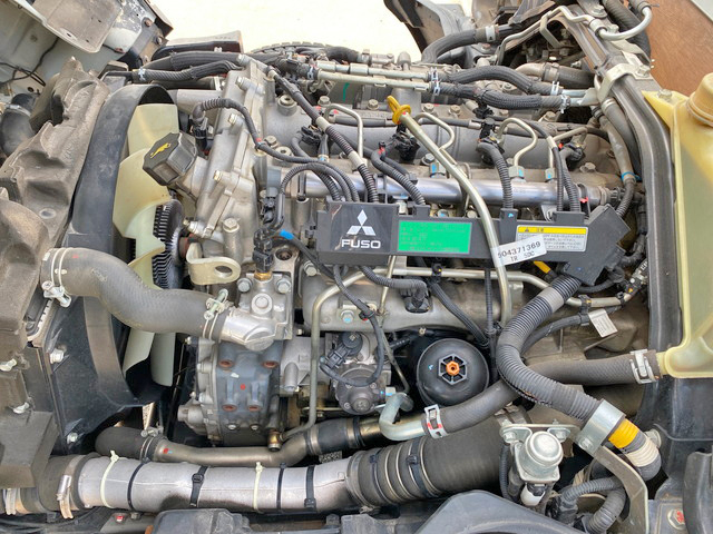 三菱ふそうキャンター平ボディ小型（2t・3t）[写真27]
