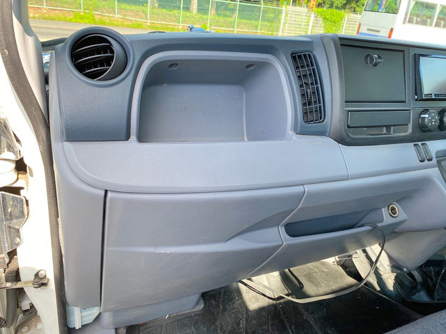 三菱ふそうキャンター平ボディ小型（2t・3t）[写真31]