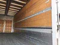 いすゞフォワードアルミウイング中型（4t）[写真13]