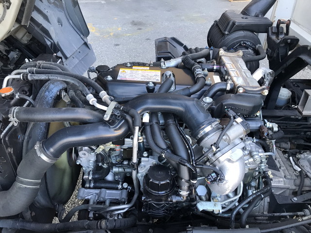 いすゞフォワードアルミウイング中型（4t）[写真24]