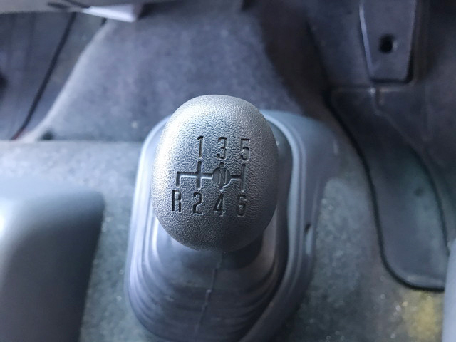 いすゞフォワードアルミウイング中型（4t）[写真37]