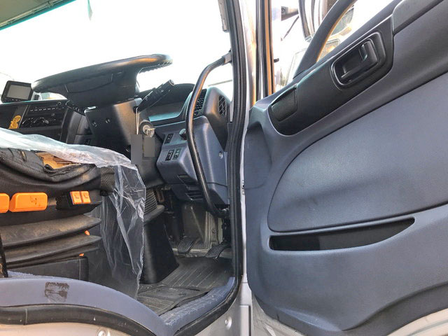 日野プロフィアアルミウイング大型（10t）[写真21]