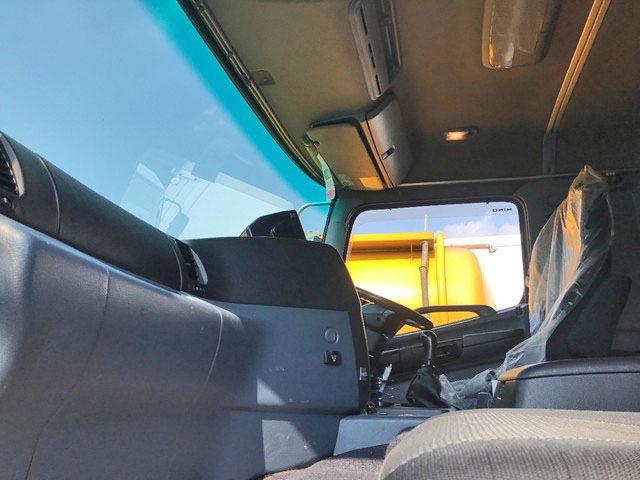 日野プロフィアアルミウイング大型（10t）[写真24]