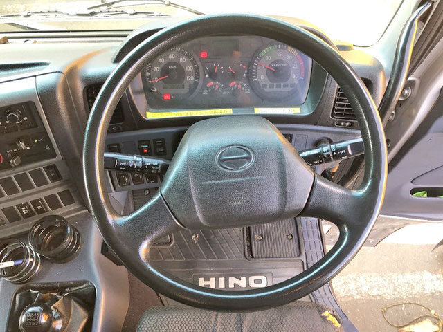 日野プロフィアアルミウイング大型（10t）[写真25]