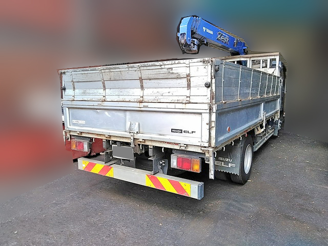 いすゞエルフクレーン4段小型（2t・3t）[写真02]