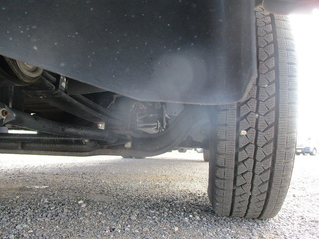 三菱ふそうキャンター平ボディ小型（2t・3t）[写真10]