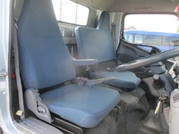三菱ふそうキャンター平ボディ小型（2t・3t）[写真17]