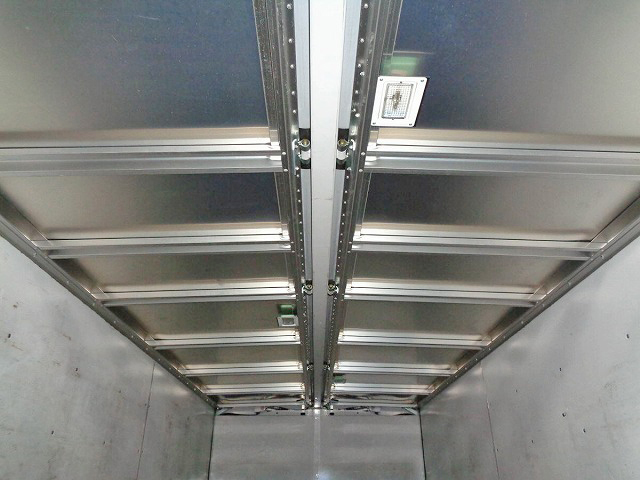 日野レンジャーアルミウイング中型（4t）[写真16]