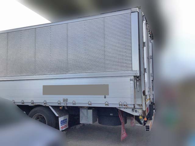 いすゞギガアルミウイング大型（10t）[写真03]