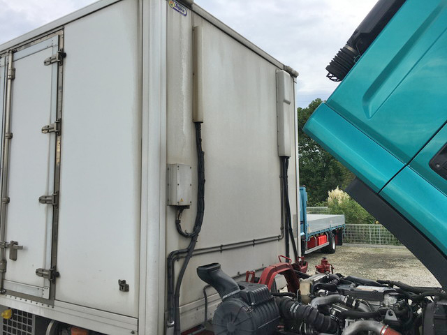 いすゞフォワード冷凍車（冷蔵車）中型（4t）[写真14]