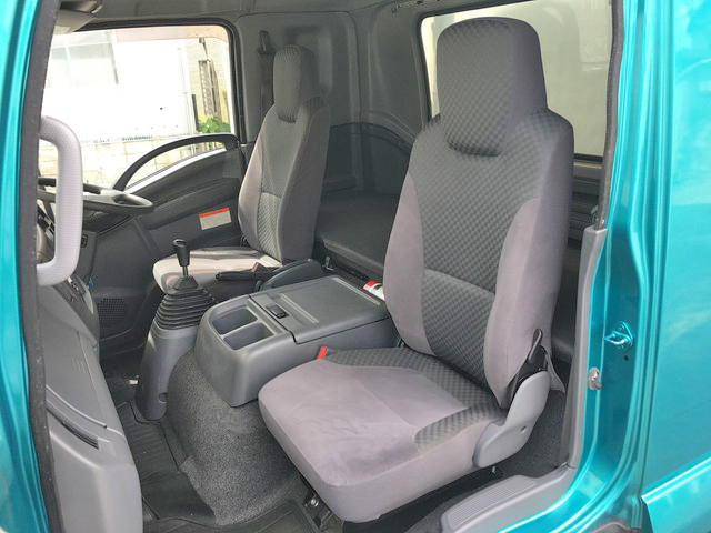 いすゞフォワード冷凍車（冷蔵車）中型（4t）[写真27]