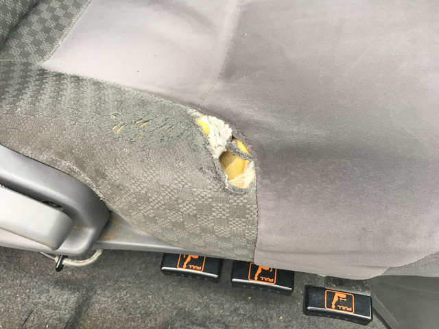 いすゞフォワード冷凍車（冷蔵車）中型（4t）[写真29]