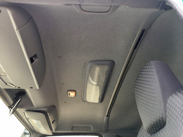 いすゞフォワード冷凍車（冷蔵車）中型（4t）[写真31]