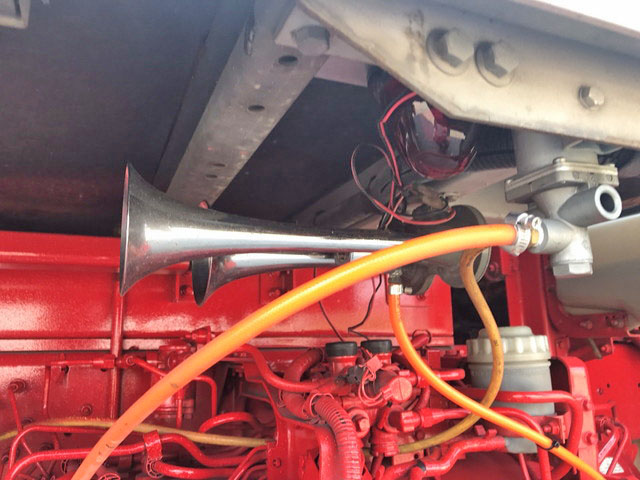 いすゞフォワードアルミウイング中型（4t）[写真21]