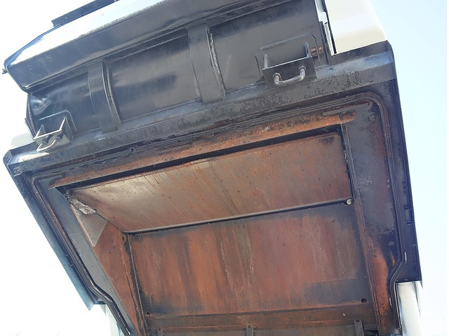 日野レンジャーパッカー車（塵芥車）中型（4t）[写真14]