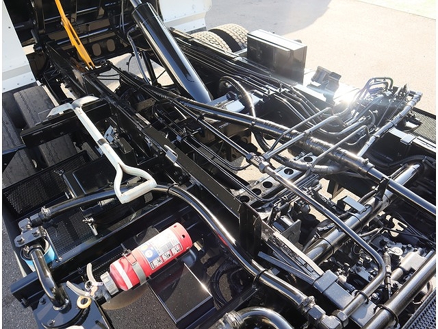 日野レンジャーパッカー車（塵芥車）中型（4t）[写真27]