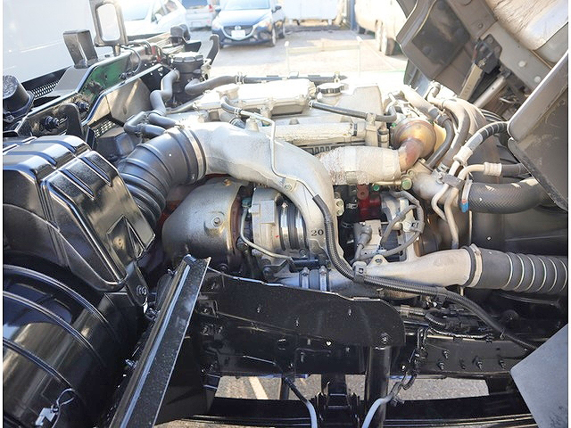 日野レンジャーパッカー車（塵芥車）中型（4t）[写真32]