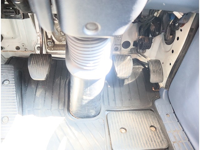 日野レンジャーパッカー車（塵芥車）中型（4t）[写真35]