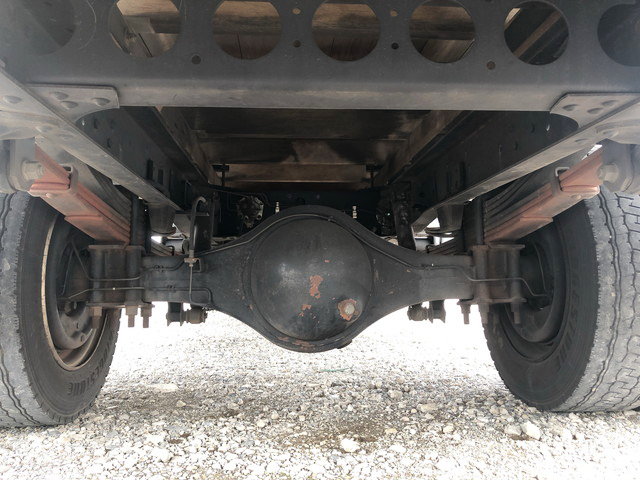 いすゞエルフ平ボディ小型（2t・3t）[写真17]