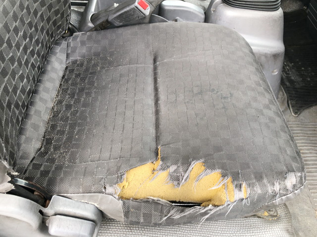 いすゞエルフ平ボディ小型（2t・3t）[写真27]