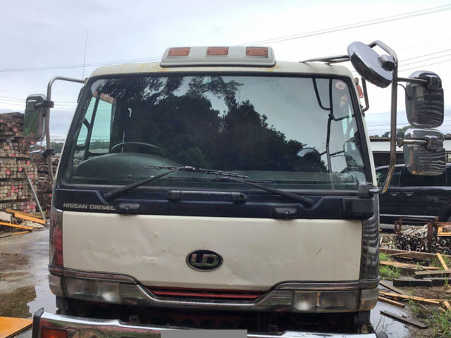 UDトラックスコンドルユニック4段増トン（6t・8t）[写真02]