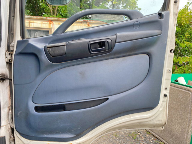 日野レンジャー冷凍車（冷蔵車）増トン（6t・8t）[写真28]