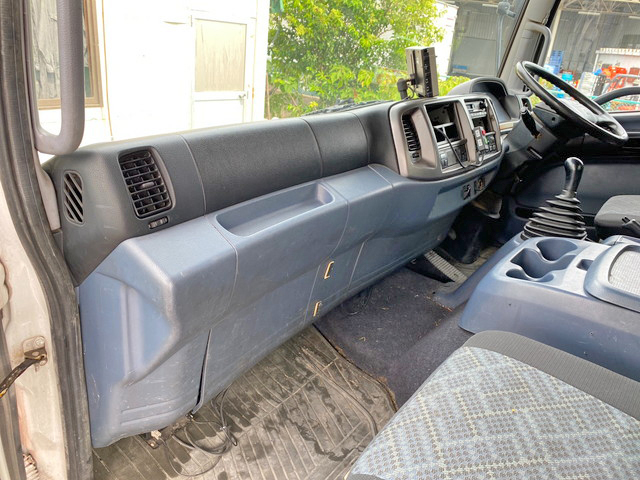 日野レンジャー冷凍車（冷蔵車）増トン（6t・8t）[写真29]