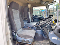 日野レンジャー冷凍車（冷蔵車）増トン（6t・8t）[写真31]