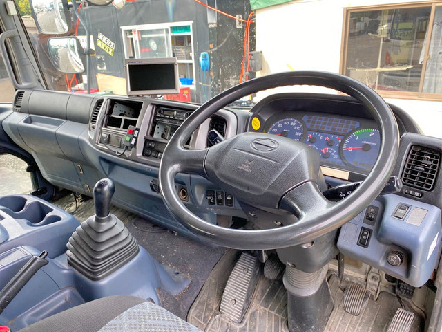 日野レンジャー冷凍車（冷蔵車）増トン（6t・8t）[写真32]