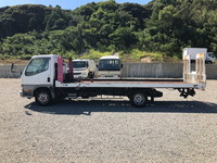 三菱ふそうキャンターセーフティローダー小型（2t・3t）[写真05]