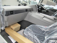 三菱ふそうスーパーグレートアルミブロック大型（10t）[写真17]