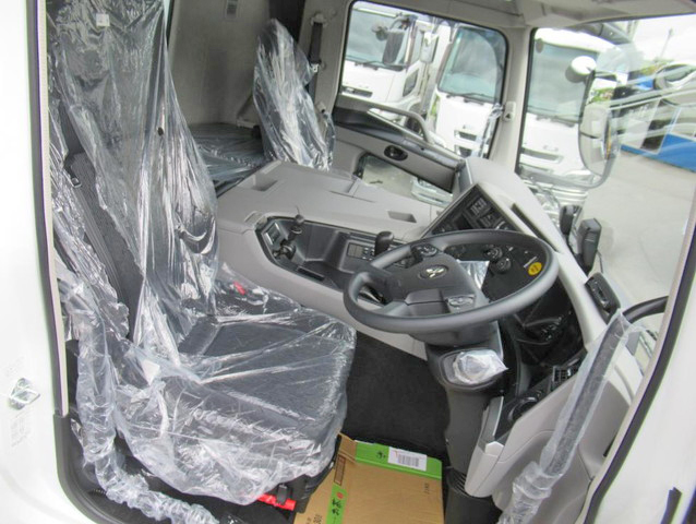 三菱ふそうスーパーグレートアルミブロック大型（10t）[写真07]