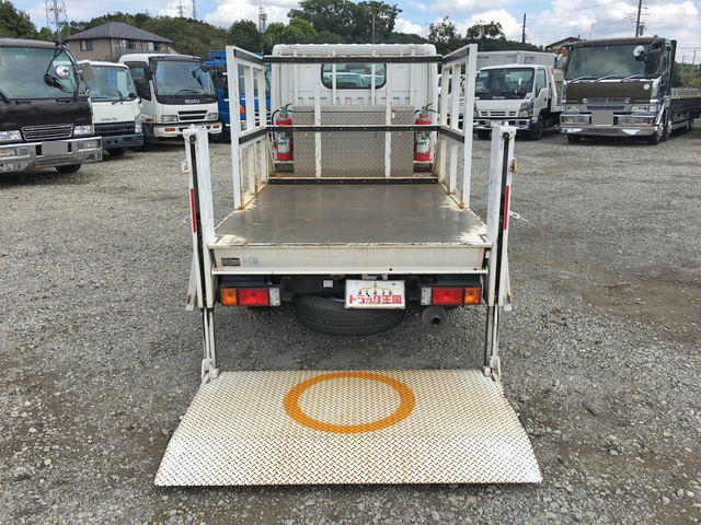 日産アトラス平ボディ小型（2t・3t）[写真10]