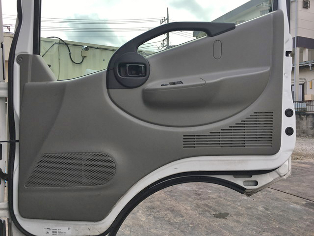 日産アトラス平ボディ小型（2t・3t）[写真30]