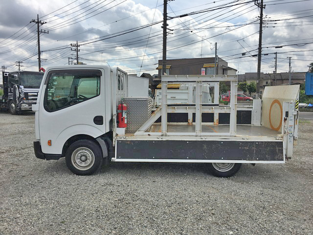 日産アトラス平ボディ小型（2t・3t）[写真07]